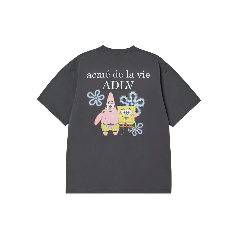 Áo Thun Unisex ADLV Acmé de la vie Seri Bọt Biển Spongebob Màu Gray - Ảnh chi tiết 1